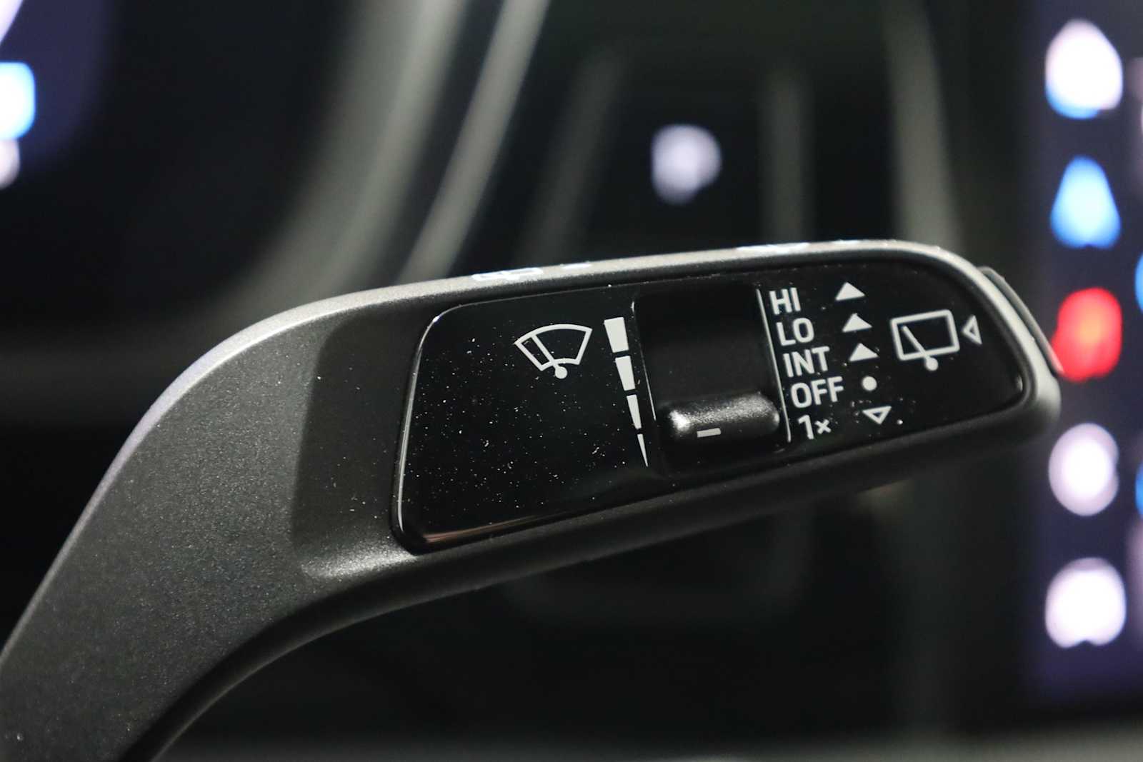 2025 Porsche Cayenne S photo 29