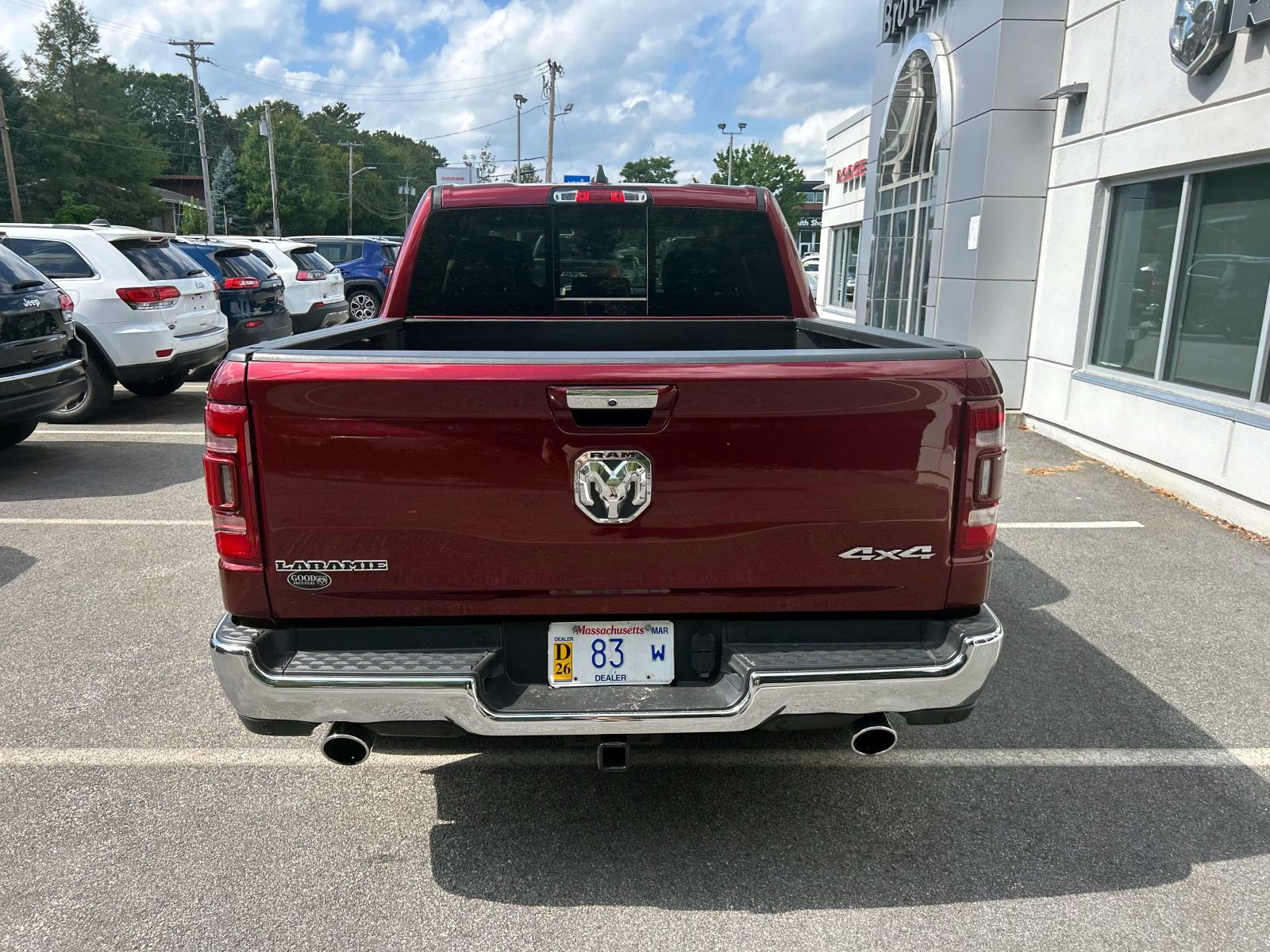 2022 Ram 1500 Laramie photo 3