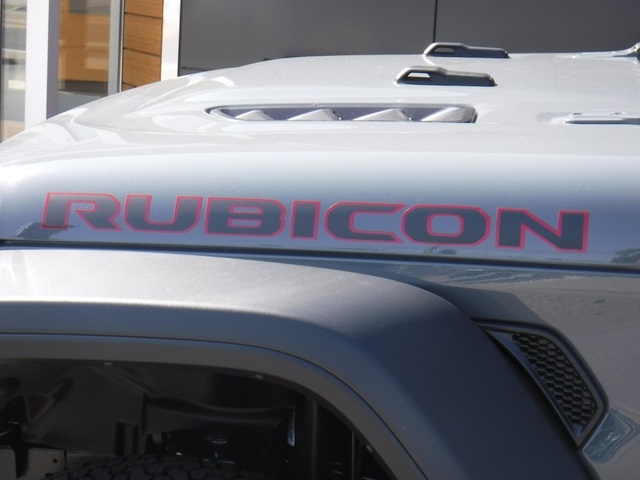 2025 Jeep Wrangler Rubicon photo 3