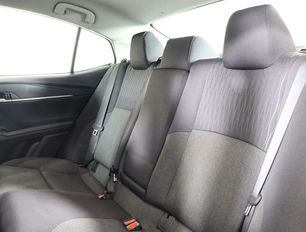 2025 Toyota Camry LE photo 11