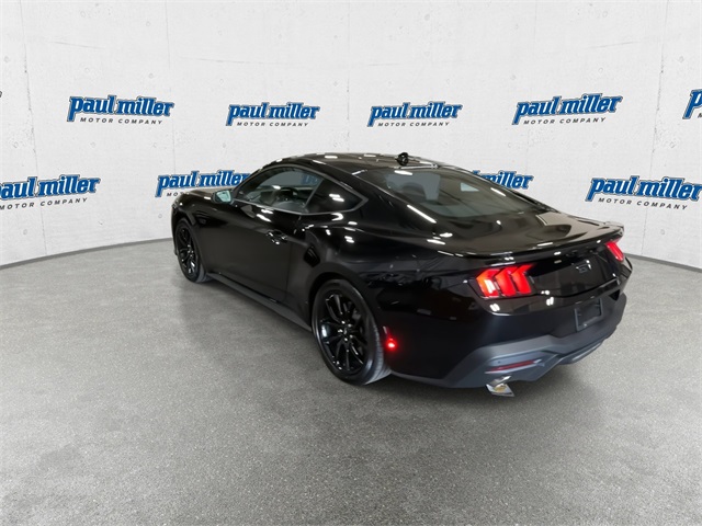 2025 Ford Mustang GT photo 8