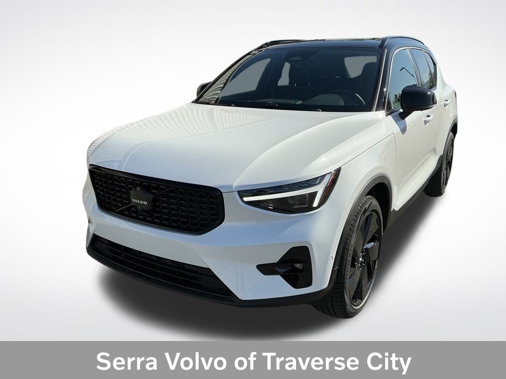 2026 Volvo XC40 Ultra Black Edition's photo