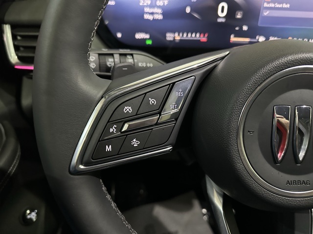 2025 Buick Envision Preferred photo 13