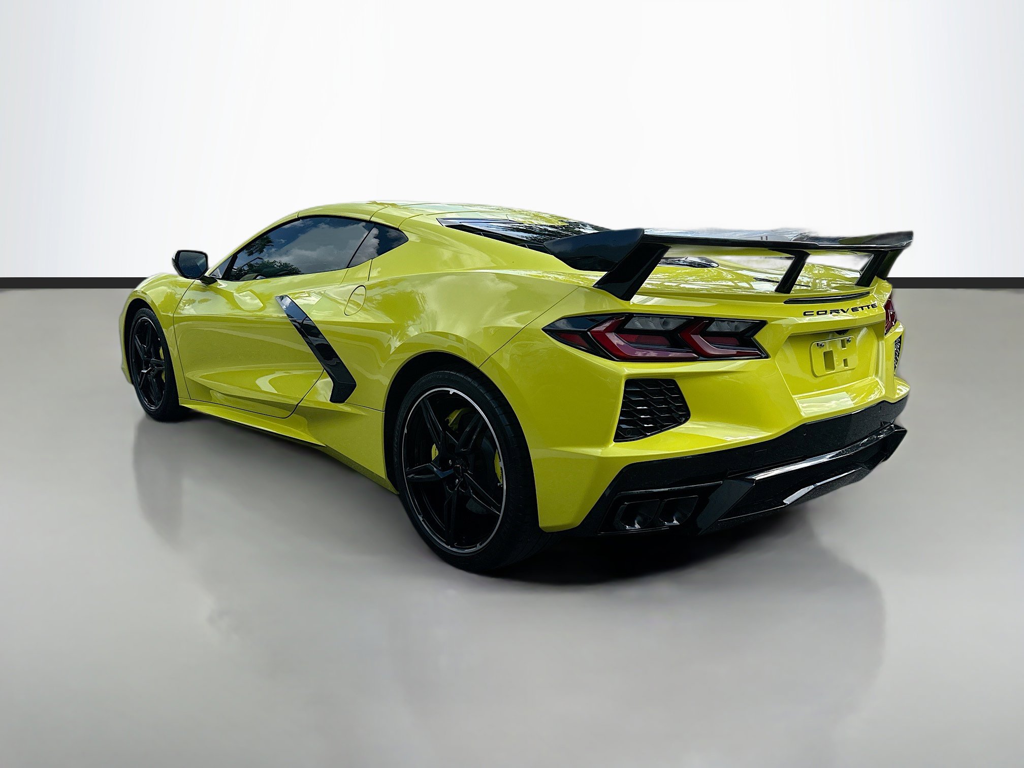2023 Chevrolet Corvette 1LT photo 3