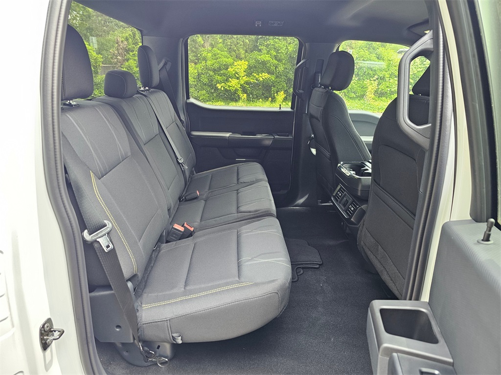 2024 Ford F-150 STX photo 12