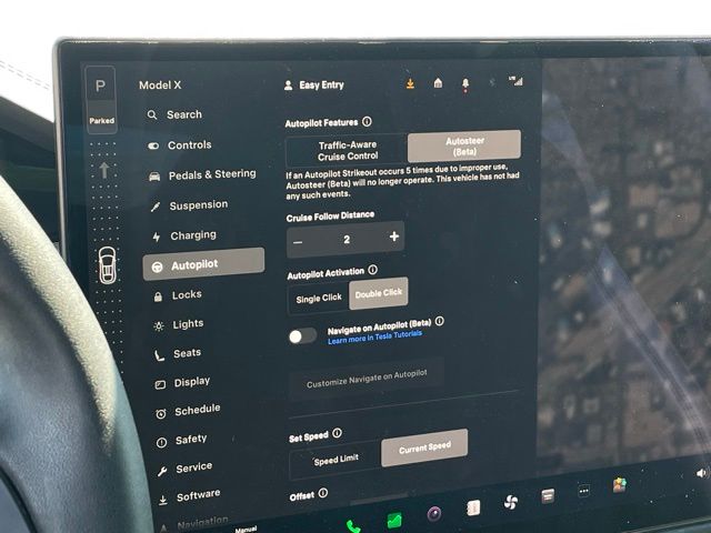 2024 Tesla Model X photo 12
