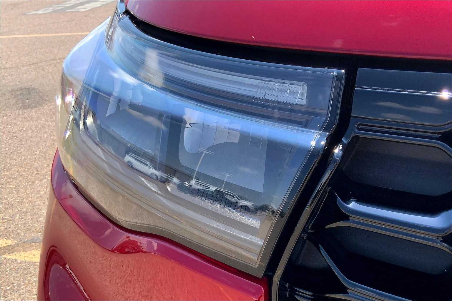 2025 Ford Explorer ST photo 13