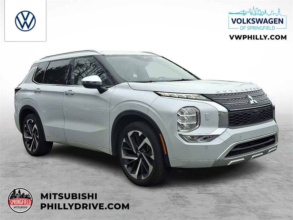 2023 Mitsubishi Outlander SEL's photo