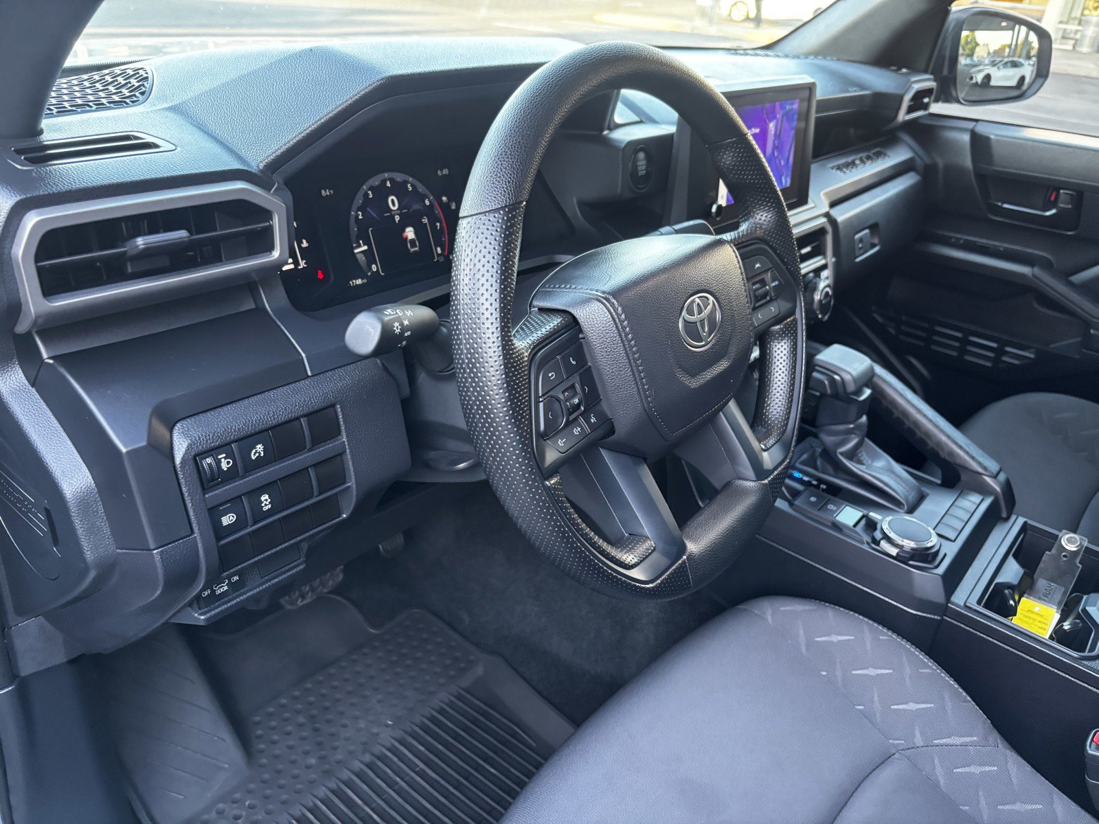 2025 Toyota Tacoma SR 4x4 photo 18