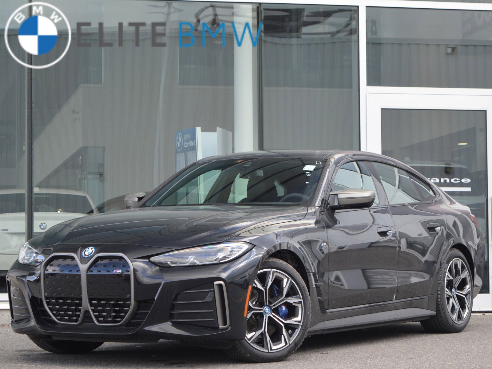 Used 2024  BMW M50 xDrive image 1