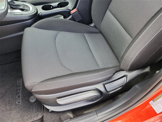 2023 Kia Forte LXS photo 11