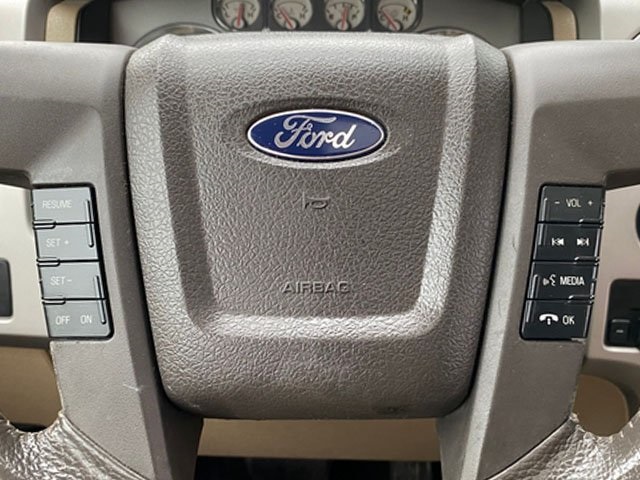 2010 Ford F-150 Lariat photo 7