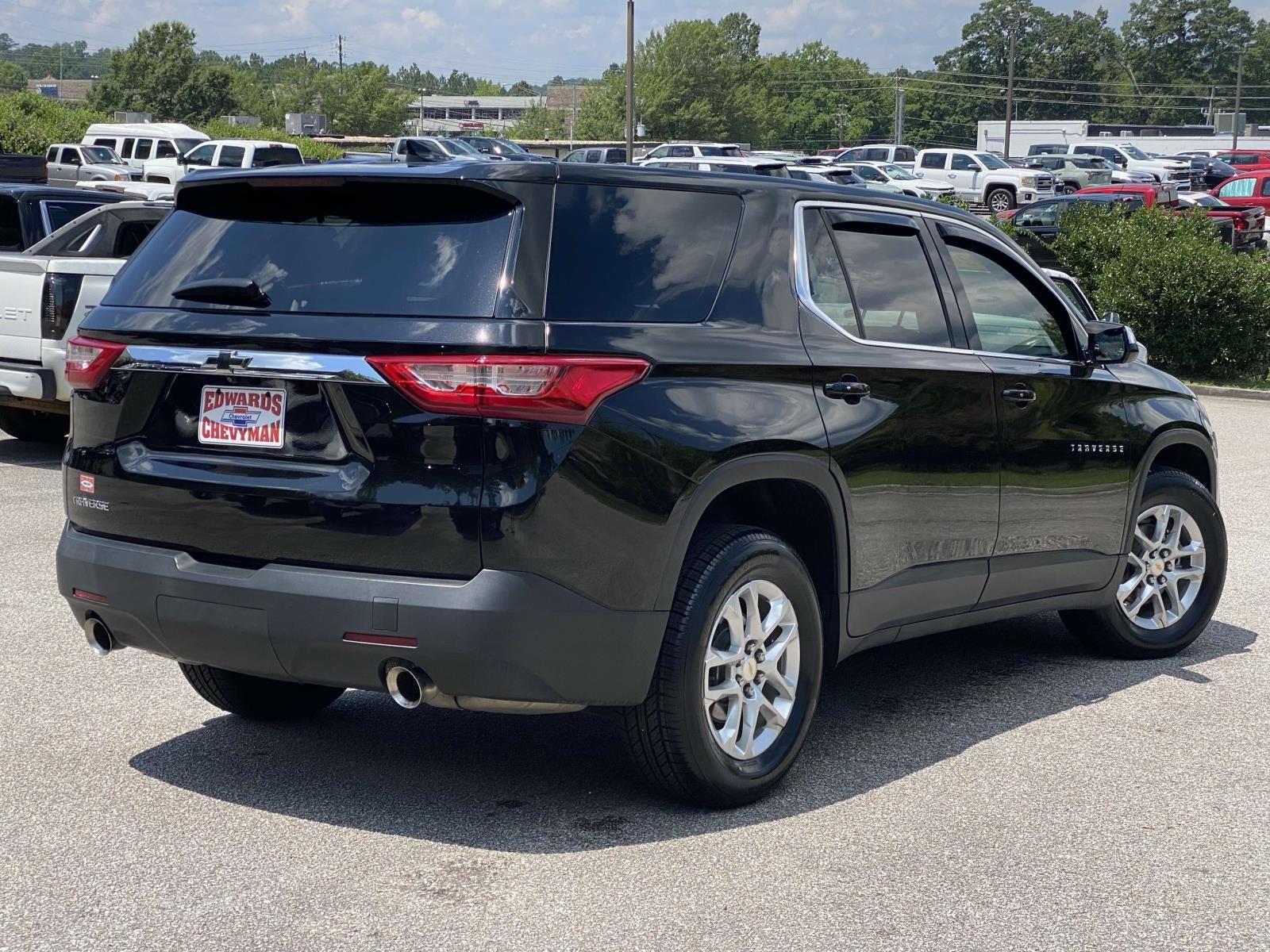 2020 Chevrolet Traverse LS photo 4