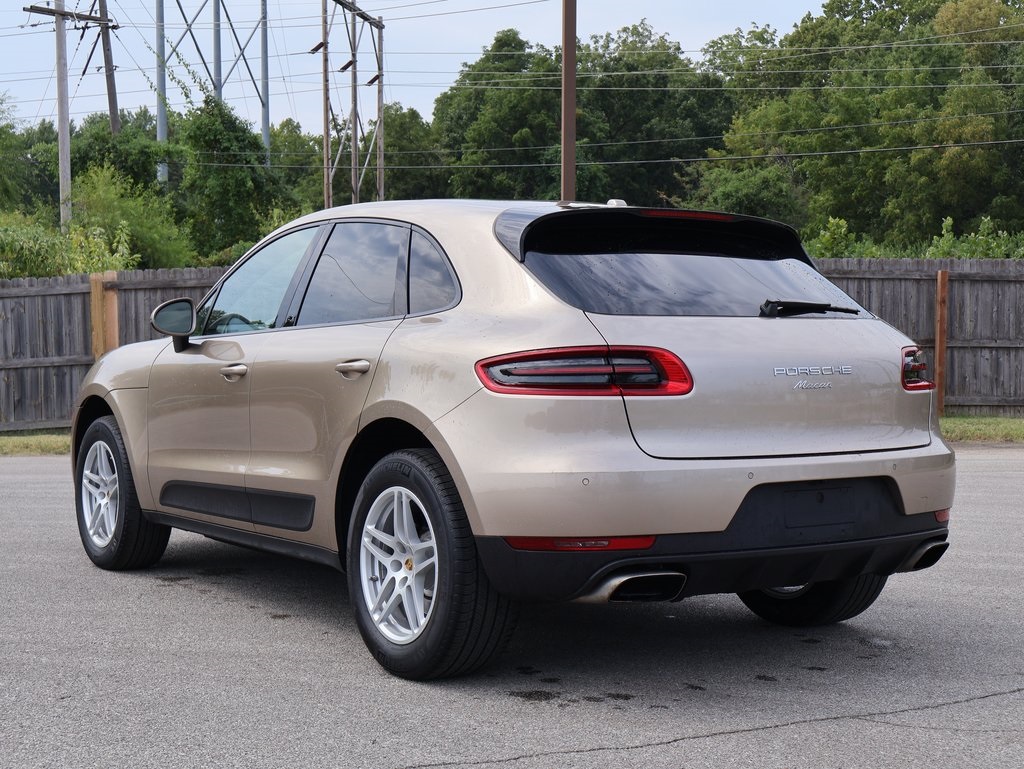 2017 Porsche Macan photo 3