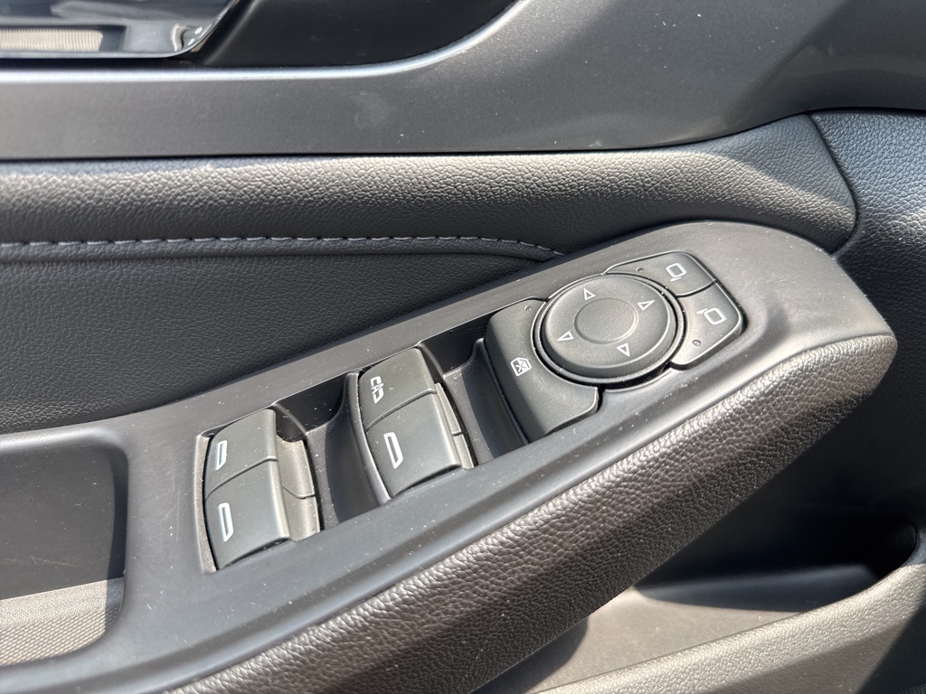 2022 Chevrolet Traverse Cloth photo 29