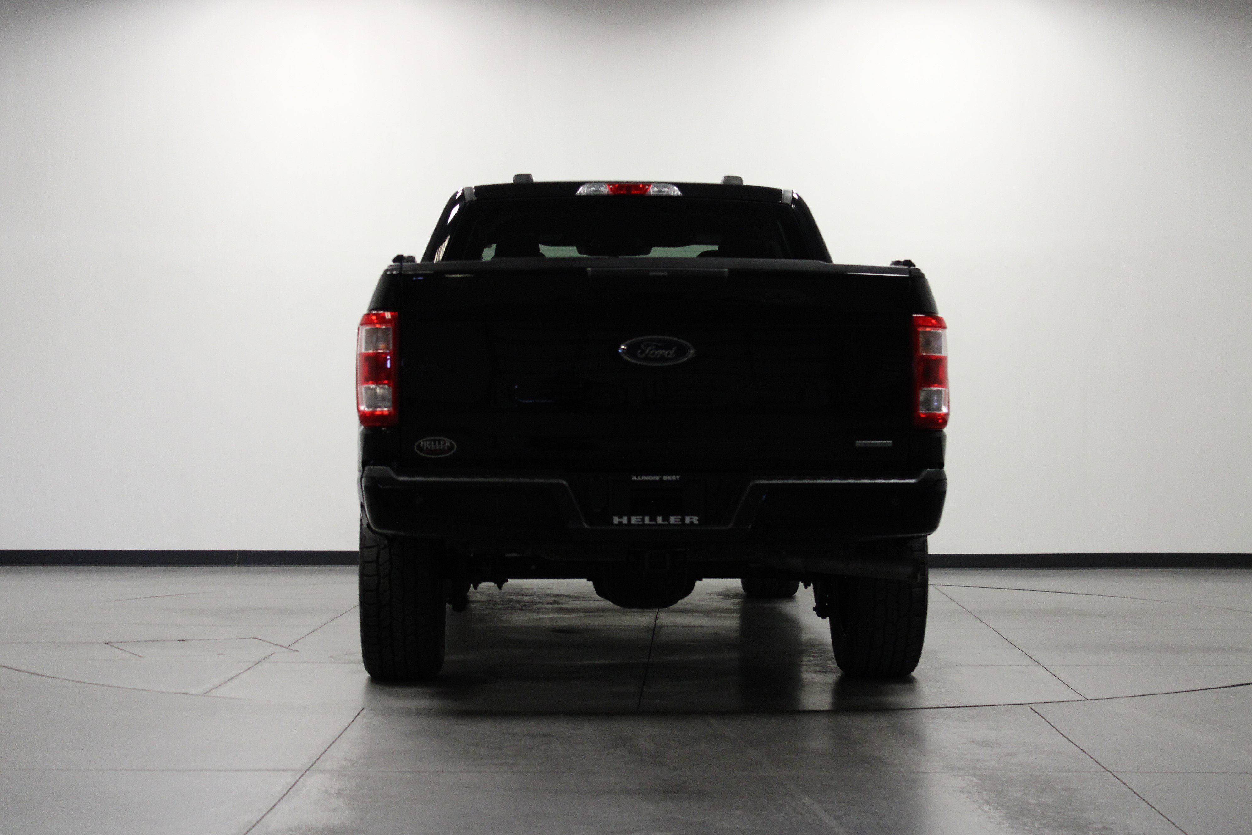 2021 Ford F-150 XL photo 3