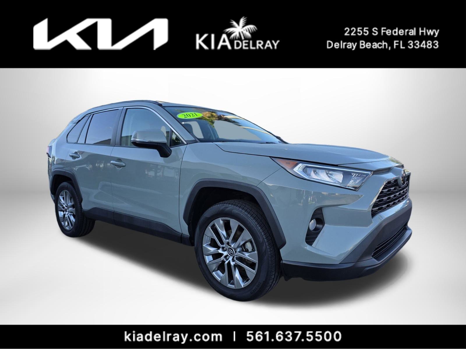 2021 Toyota RAV4 XLE Premium's photo