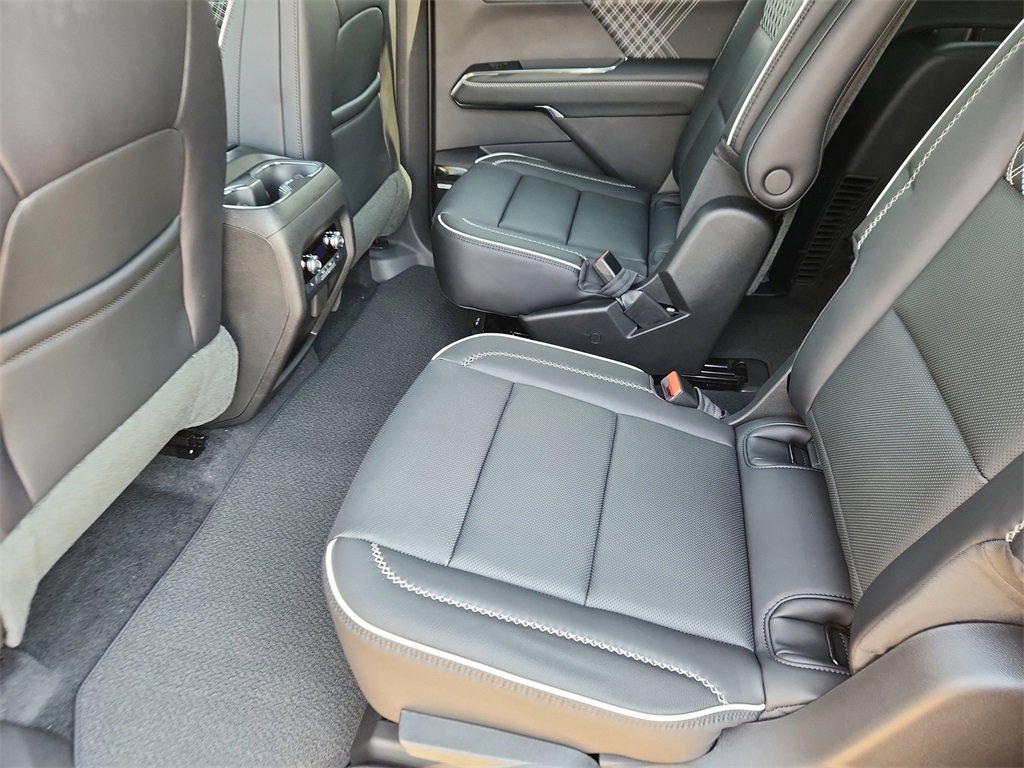2026 Gmc Acadia Denali photo 3