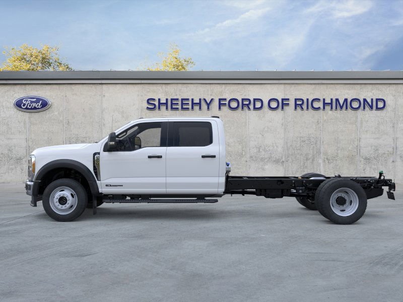 2025 Ford F-450 photo 4
