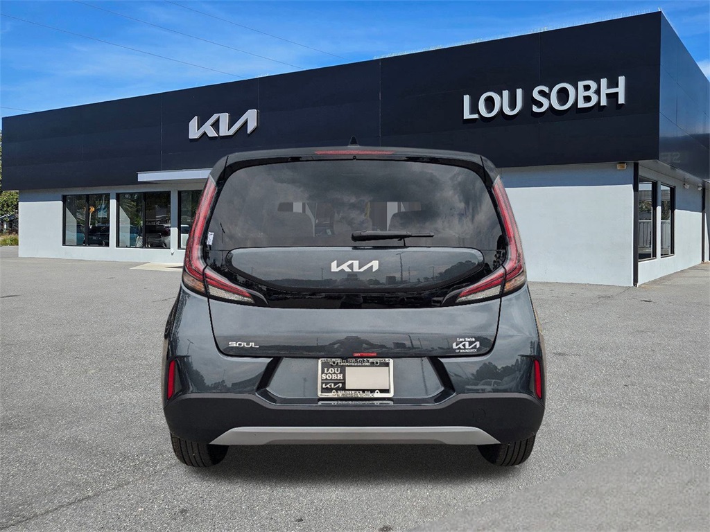 2025 Kia Soul LX photo 3