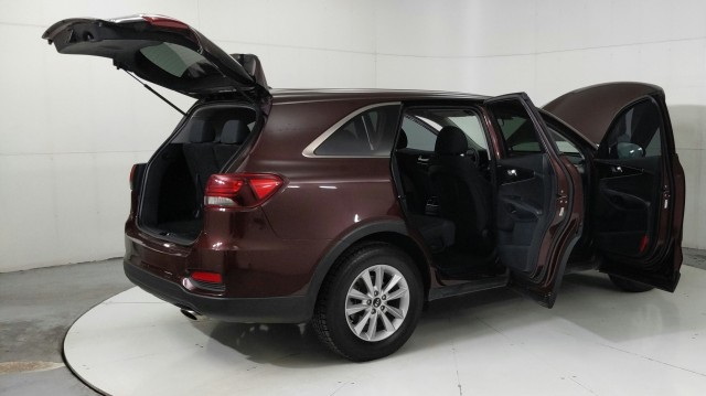 Used 2020 Sangria Kia LX V6 image 12