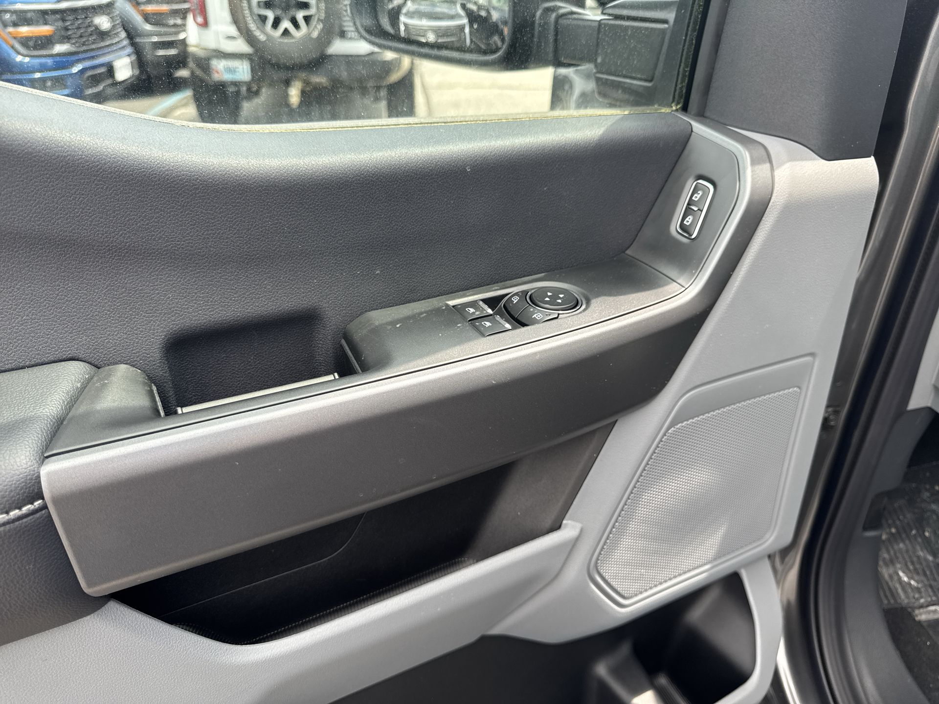 2025 Ford F-350 XL photo 4