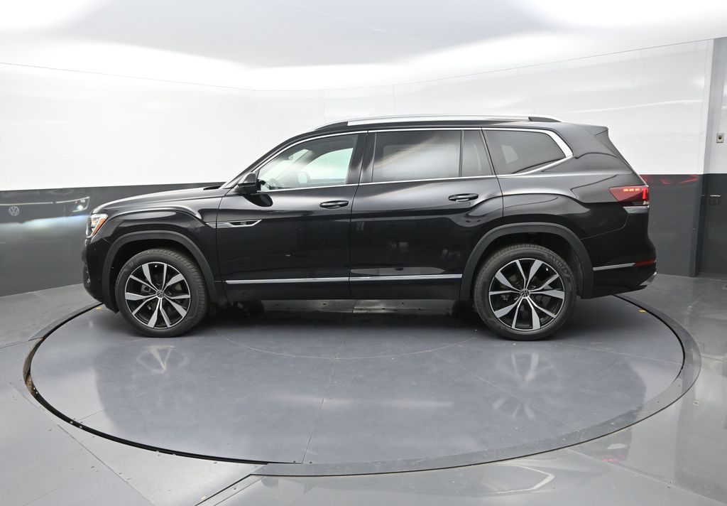 2025 Volkswagen Atlas SEL Premium R-Line photo 4
