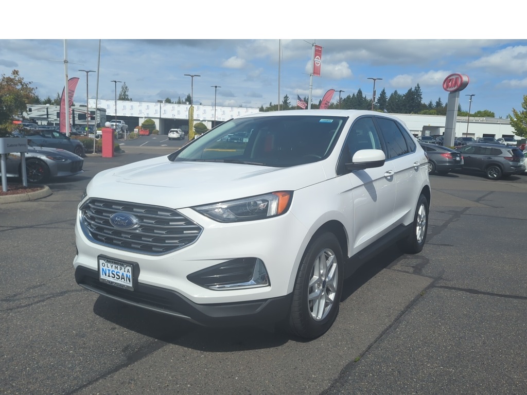 2022 Ford Edge SEL photo 4