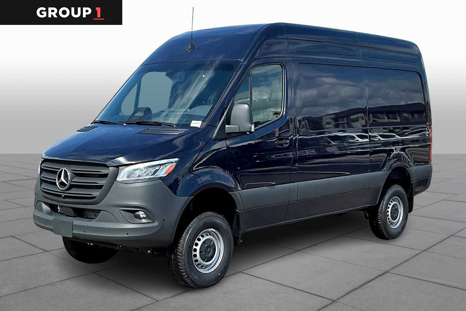 2025 Mercedes-Benz Sprinter Cargo Van Base's photo