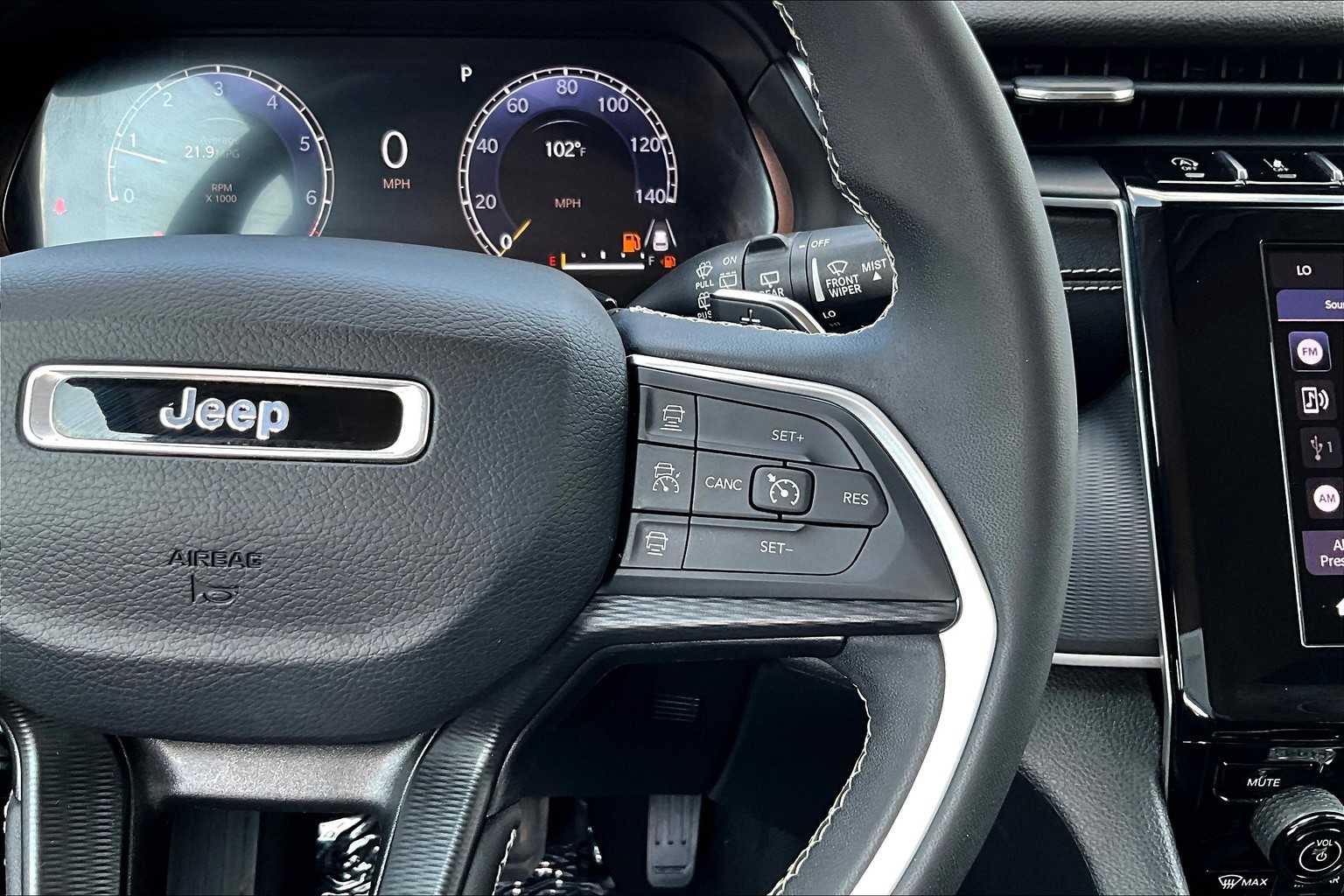 2023 Jeep Grand Cherokee Laredo Altitude photo 22