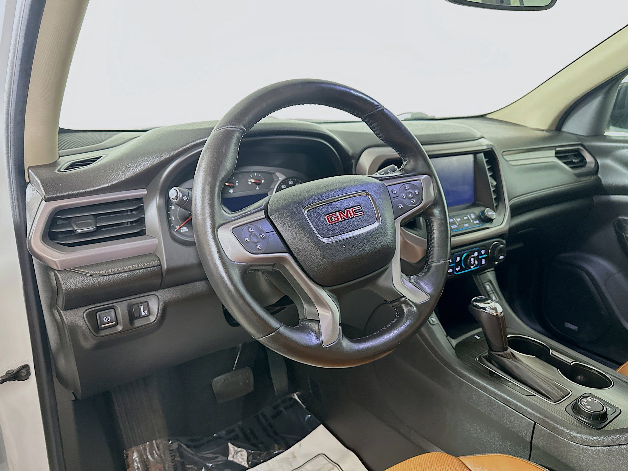 2017 Gmc Acadia SLT photo 9
