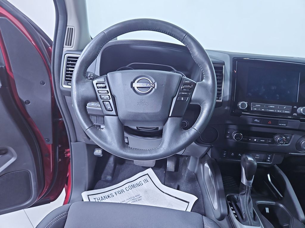 2024 Nissan Frontier SV photo 13