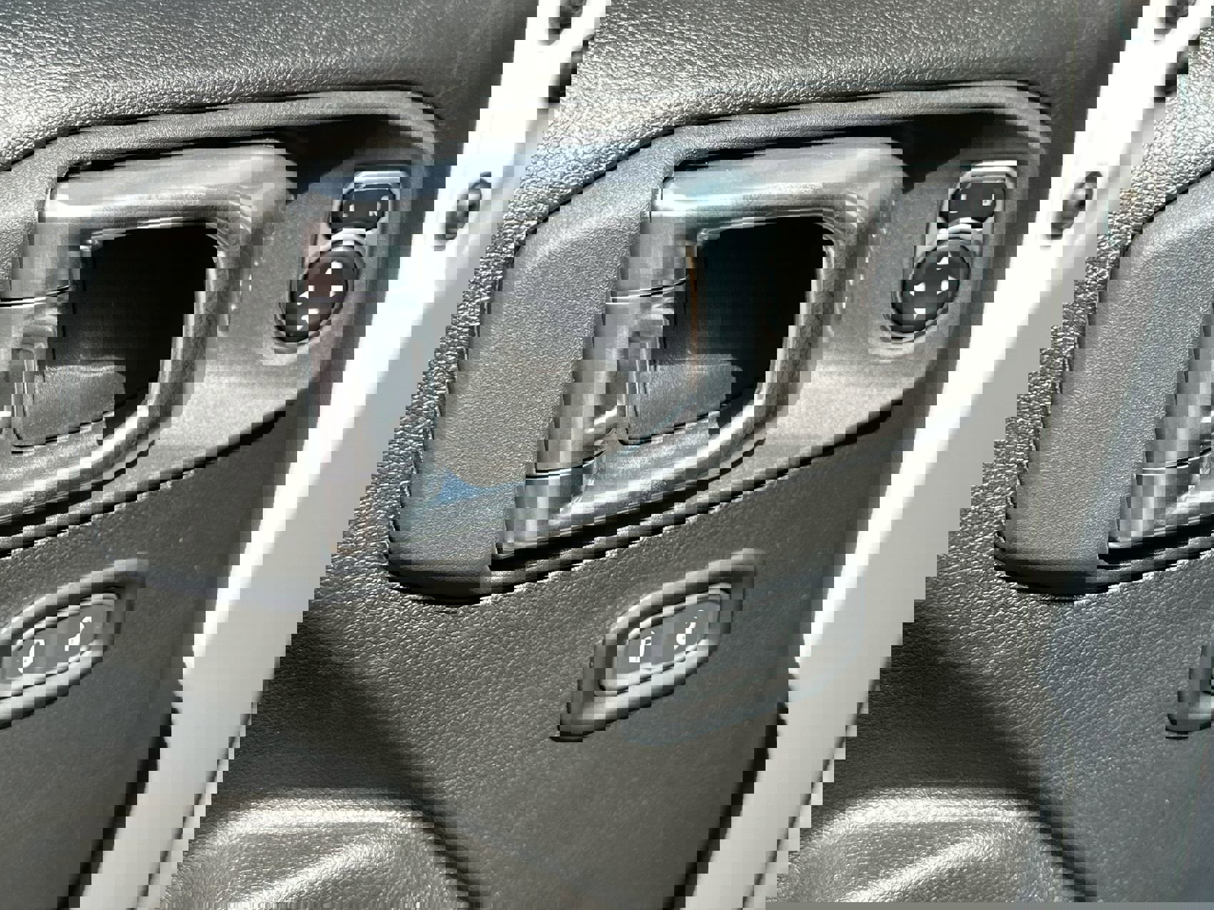 2024 Jeep Wrangler Sport S photo 13