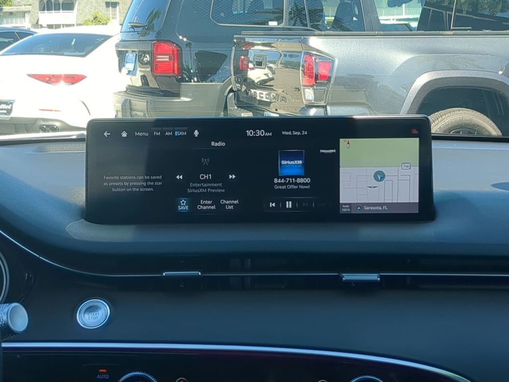 2024 Genesis GV70 3.5T Sport photo 17