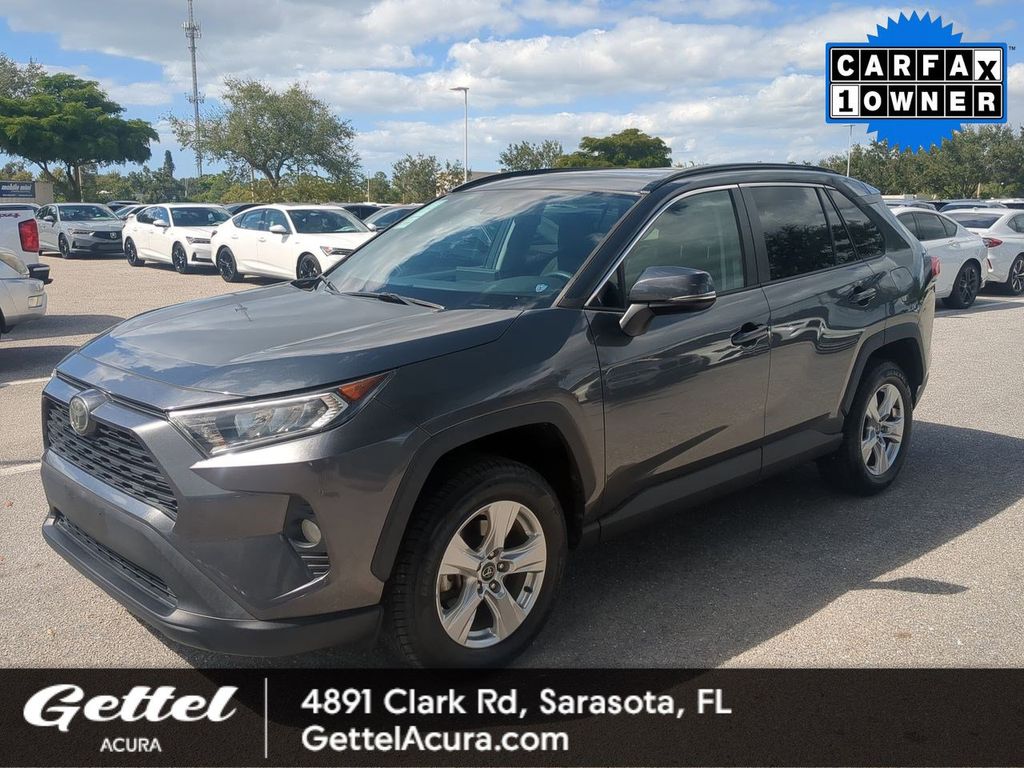 2020 Toyota RAV4 XLE