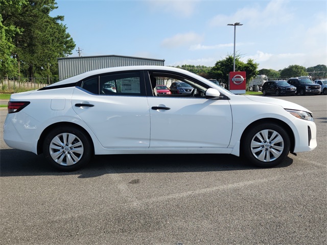 2025 Nissan Sentra S photo 2