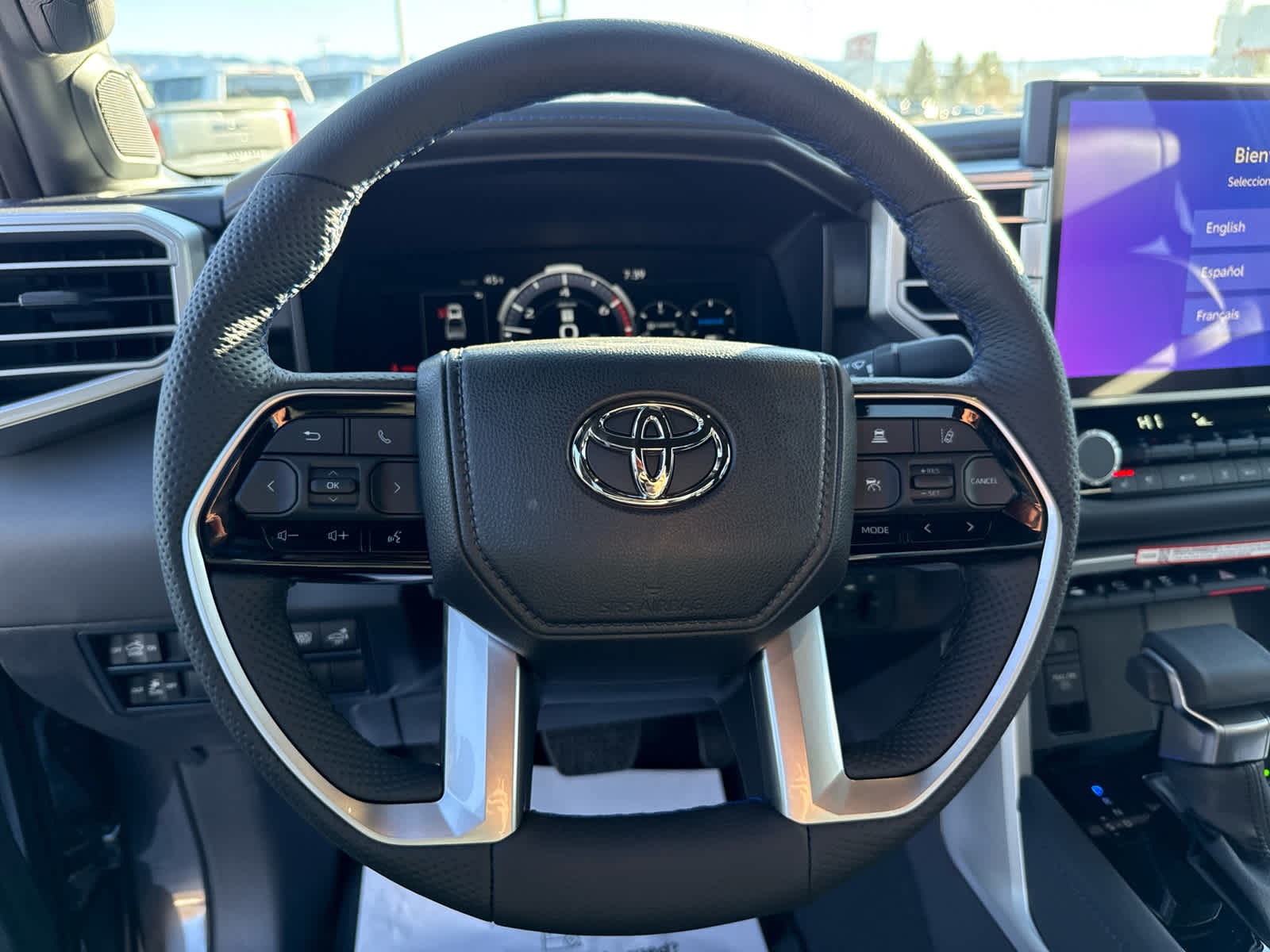 2025 Toyota Tundra Platinum CrewMax photo 15