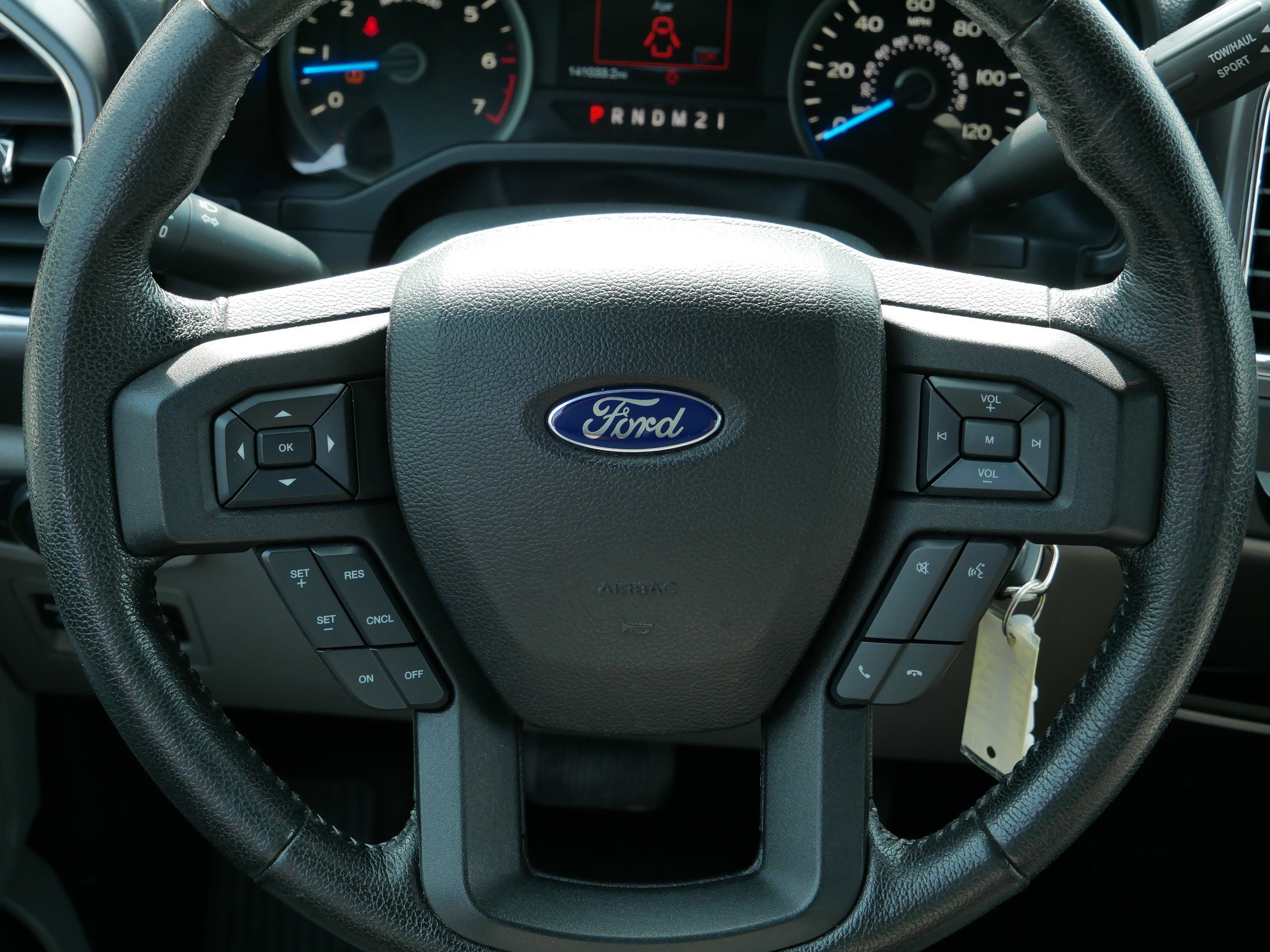 2016 Ford F-150 XLT photo 16