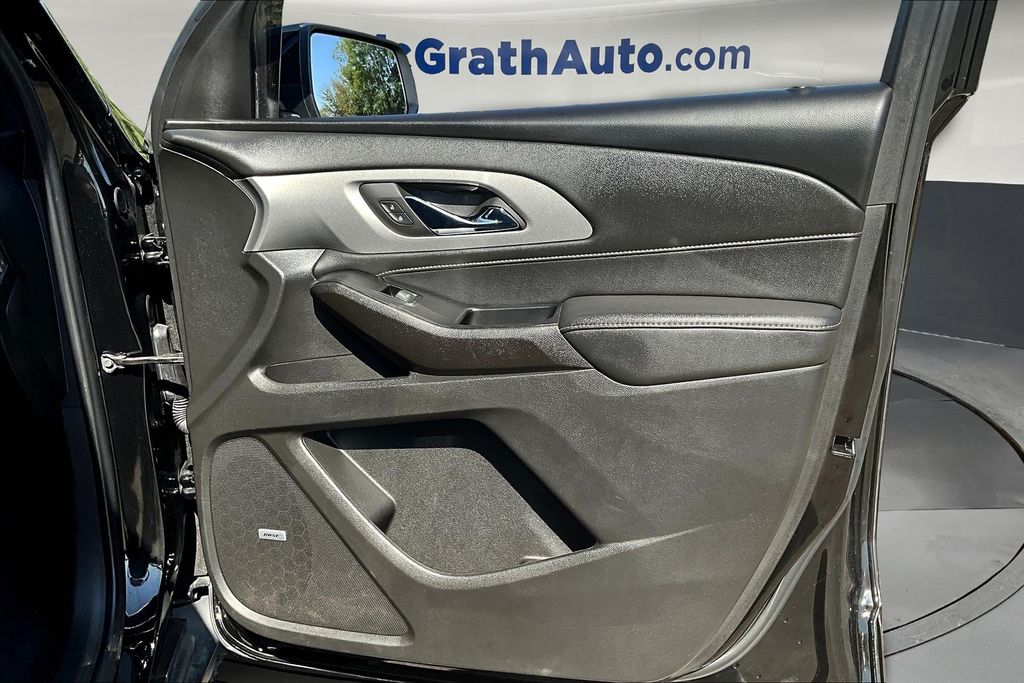 2023 Chevrolet Traverse Leather photo 24