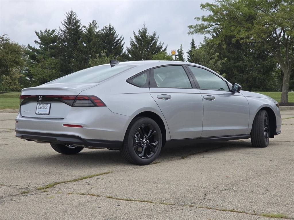 2025 Honda Accord SE photo 7
