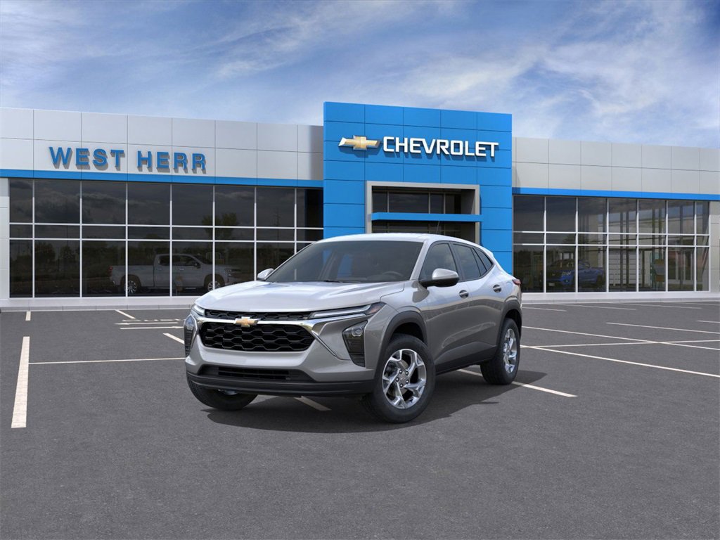 2026 Chevrolet Trax LS photo 4