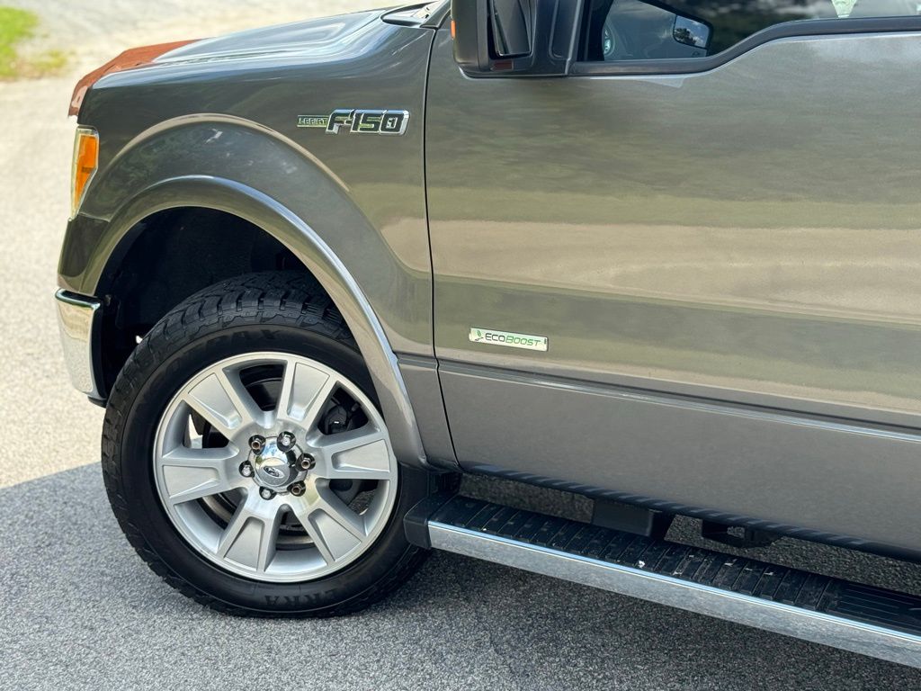 2011 Ford F-150 Lariat photo 5