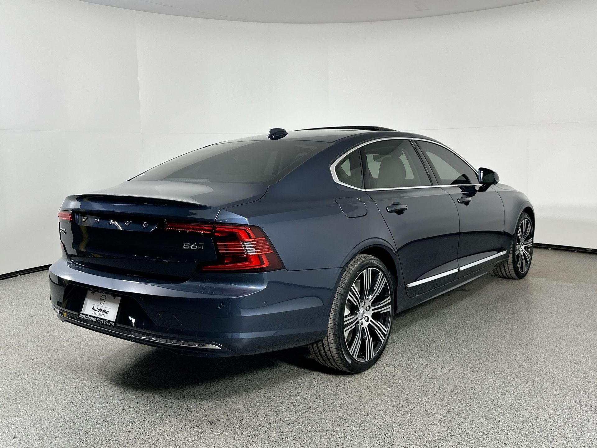 2025 Volvo S90 Plus photo 4