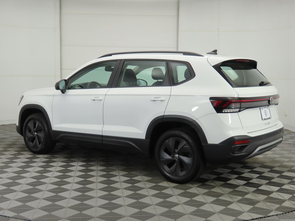 2025 Volkswagen Taos S photo 4