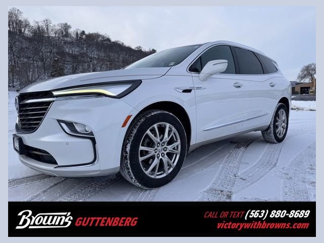 2023 Buick Enclave Essence's photo