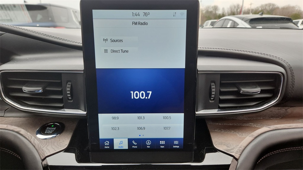 2021 Ford Explorer Platinum photo 14