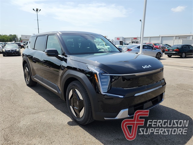 2026 Kia EV9 Light L/R's photo