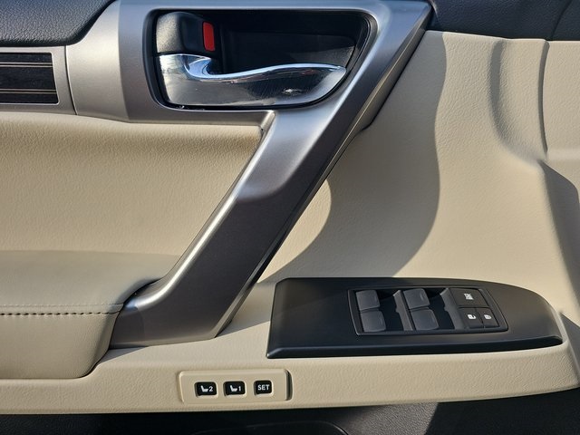2022 Lexus GX 460 Luxury photo 23
