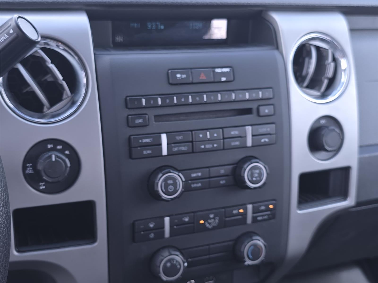 2012 Ford F-150 XLT photo 13