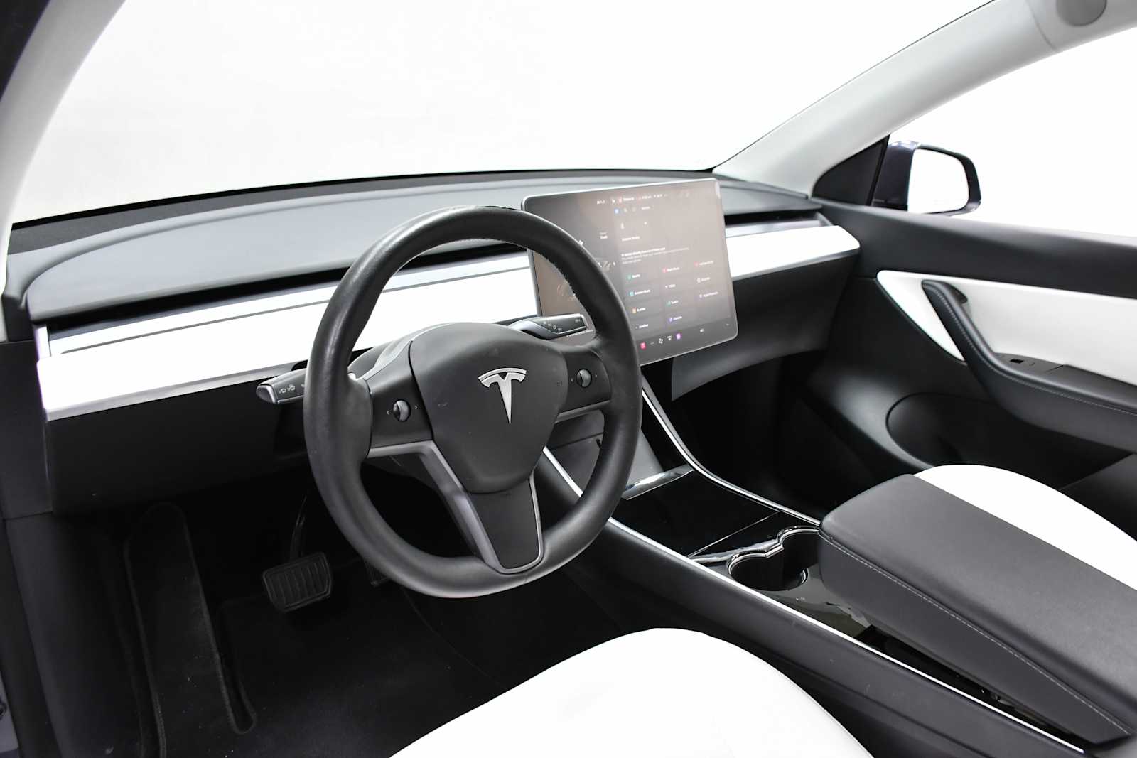 2021 Tesla Model Y Standard Range photo 12